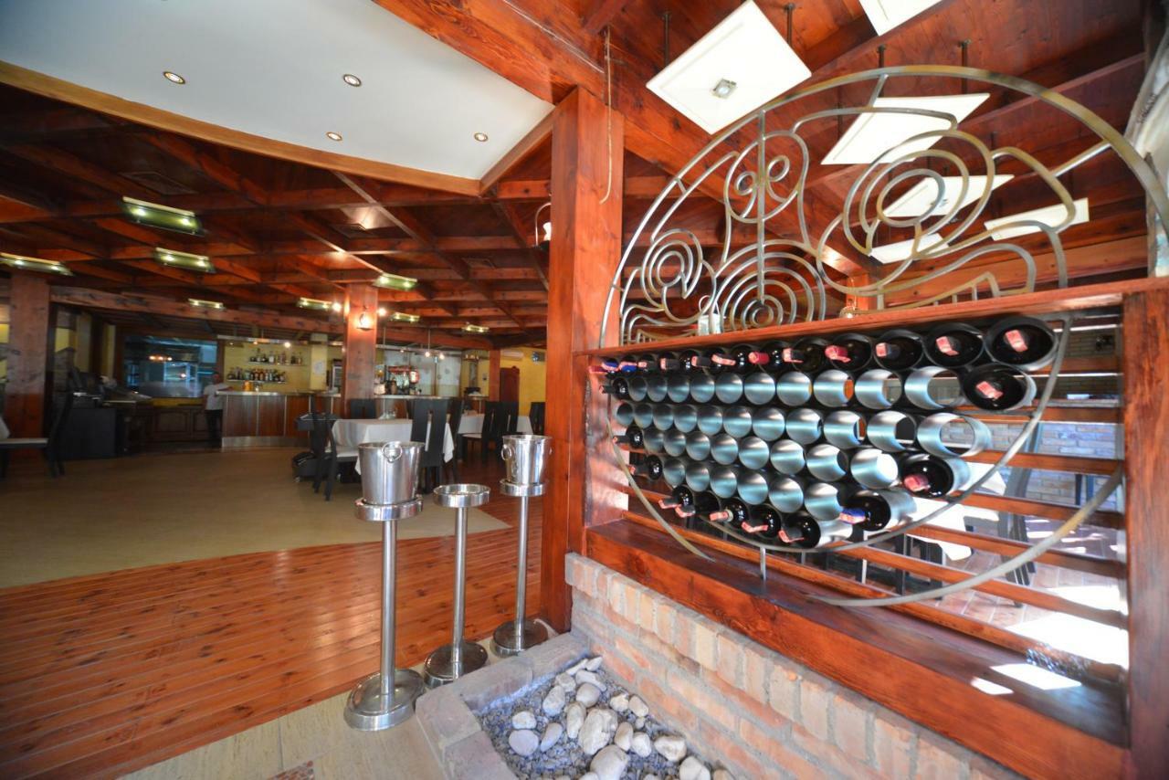 Hotel California Resort Golem  Exterior photo